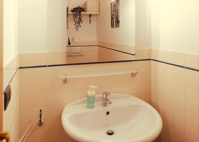 Elegant San Vitale View 라벤나